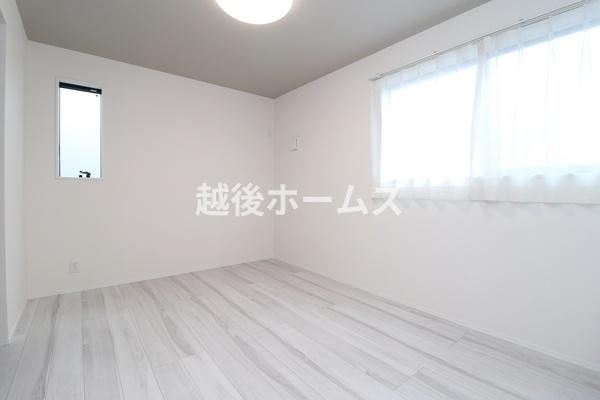 新築戸建　燕市小高