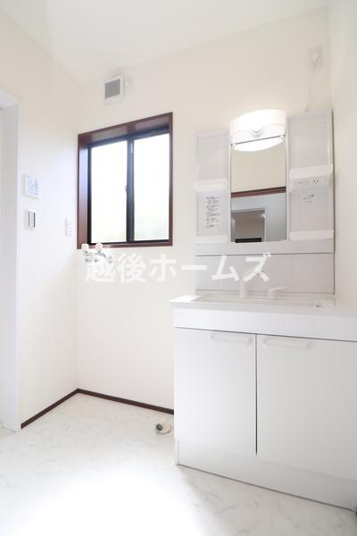 燕市吉田文京町の中古一戸建て