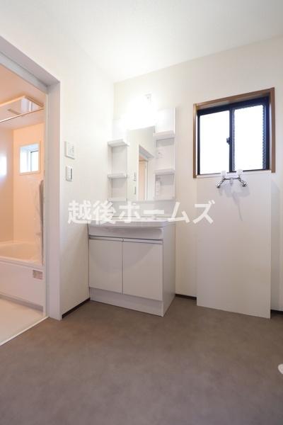 新潟市中央区天神尾２丁目の中古一戸建て