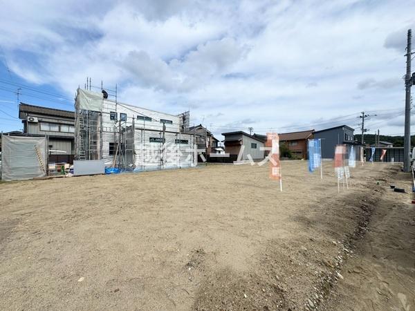 ２号棟　見附市本町１丁目　いろどりアイタウン