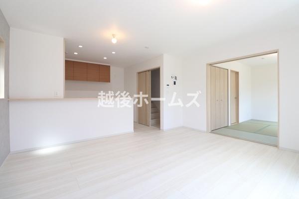 ３号棟　見附市本町１丁目　いろどりアイタウン