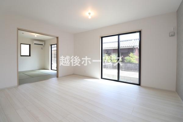 ３号棟　見附市本町１丁目　いろどりアイタウン
