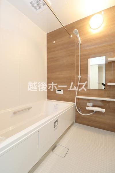 ３号棟　見附市本町１丁目　いろどりアイタウン