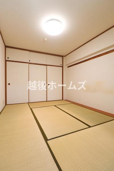 ダイアパレスロイヤルシティ東幸町東棟　９階