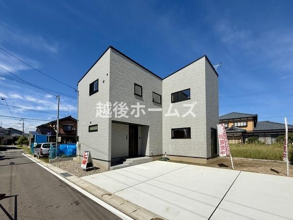 １号棟　五泉市三本木２丁目　エテルナ