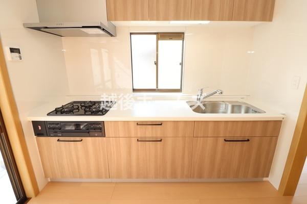 新潟市西区鳥原の中古一戸建て