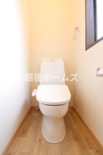新潟市西区鳥原の中古一戸建て