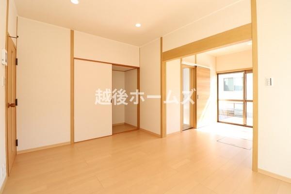 新潟市西区鳥原の中古一戸建て