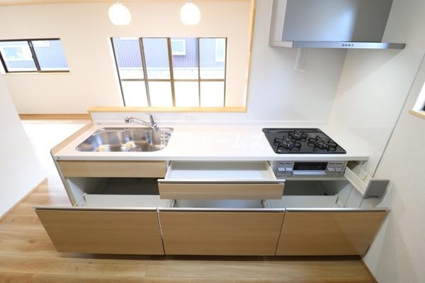 新潟市西区真砂４丁目の中古一戸建て