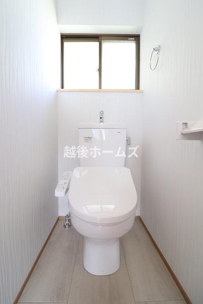 新潟市西区真砂４丁目の中古一戸建て