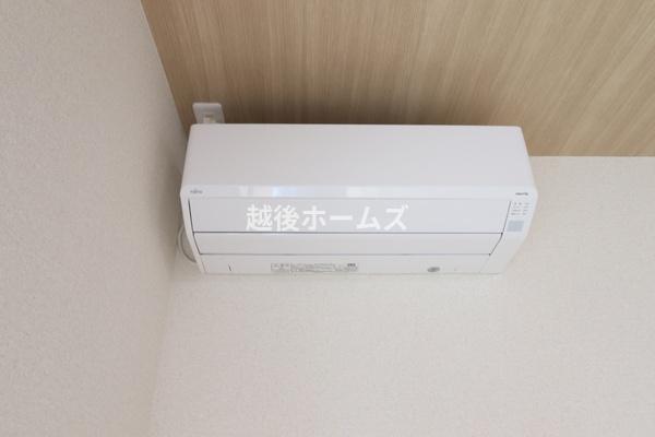 新潟市西区真砂４丁目の中古一戸建て