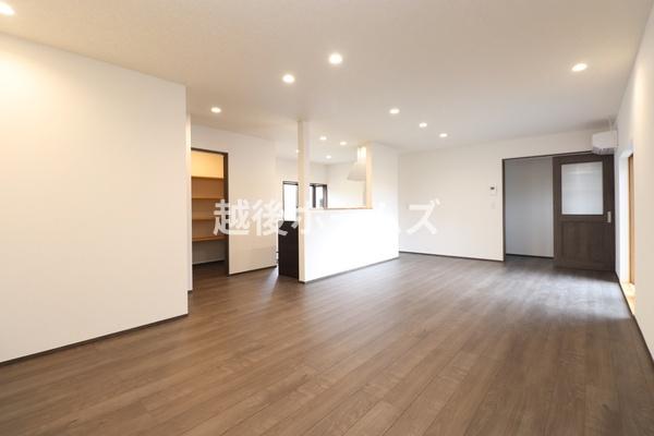 五泉市石倉の中古一戸建て