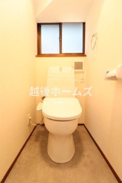 新潟市西蒲区和納の中古一戸建て
