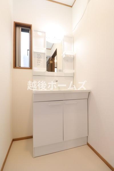 加茂市大郷町２丁目の中古一戸建て