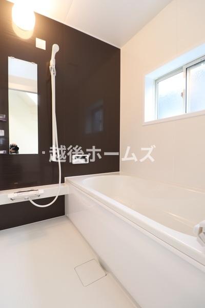 新潟市西区新中浜６丁目の中古一戸建て