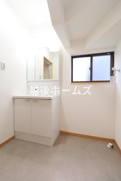 新潟市西区新中浜６丁目の中古一戸建て