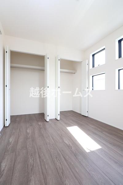 新築戸建　中央区紫竹山７丁目　グラファーレ