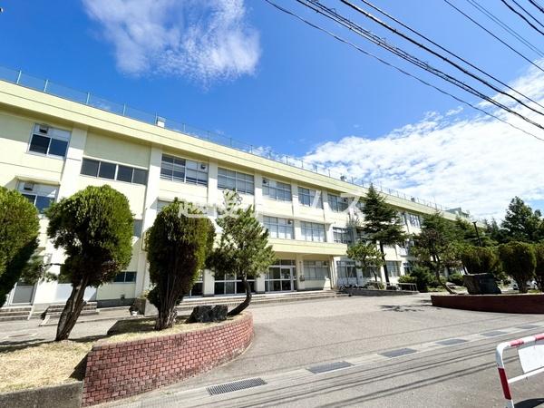 Ｂ棟　江南区曽野木１丁目(新潟市立東曽野木小学校)