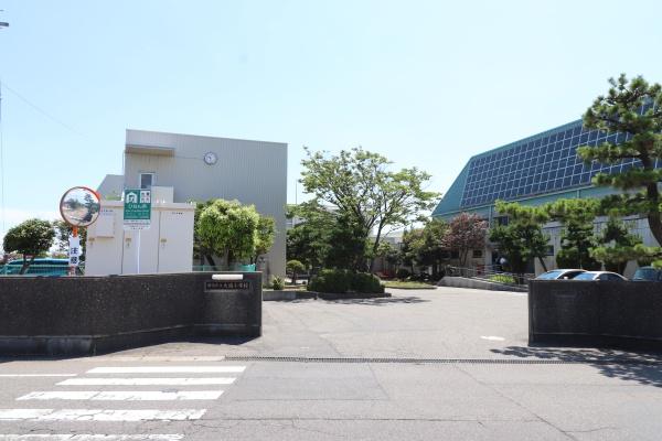 １号棟　西区金巻　第１　クレイドルガーデン(新潟市立大通小学校)