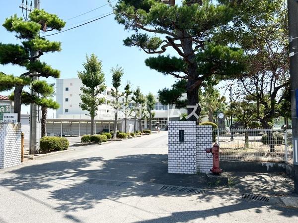 新潟市江南区袋津１丁目の土地(新潟市立亀田中学校)