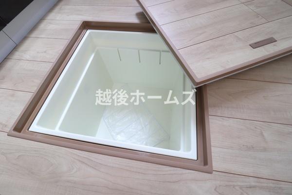 三条市曲渕３丁目の土地