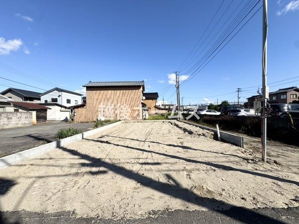 新築戸建　三条市東三条２丁目　グラファーレ
