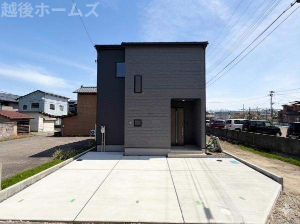 新築戸建　三条市東三条２丁目　グラファーレ