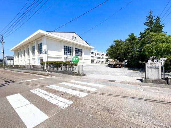 胎内市長橋の中古一戸建て(胎内市立中条小学校)