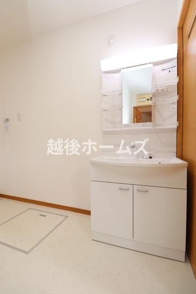 胎内市長橋の中古一戸建て