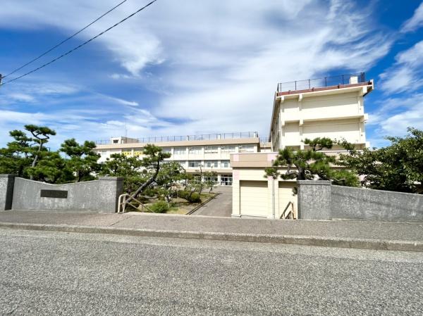 ２号棟　西区真砂１丁目　第８　クレイドルガーデン(新潟市立五十嵐中学校)