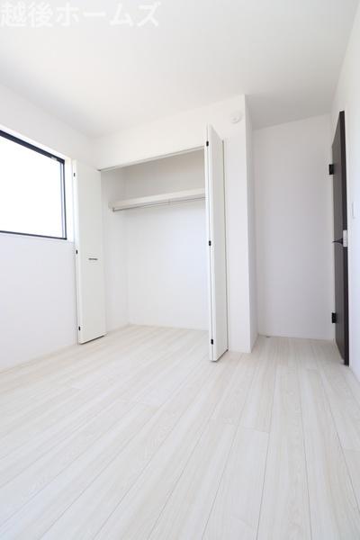 新築戸建　燕市杣木　グラファーレ