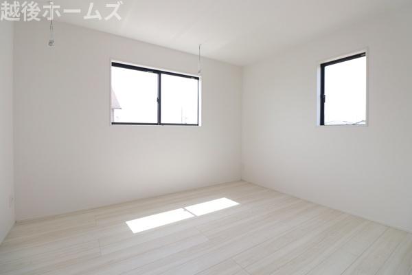 新築戸建　燕市杣木　グラファーレ