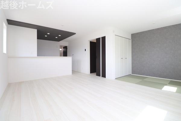 新築戸建　燕市杣木　グラファーレ