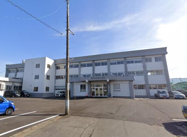 １号棟　長岡市美沢２丁目　第１　クレイドルガーデン(長岡市立四郎丸小学校)