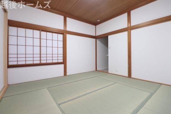 三条市西大崎３丁目の中古一戸建て