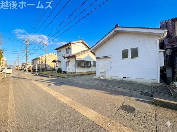 三条市西大崎３丁目の中古一戸建て