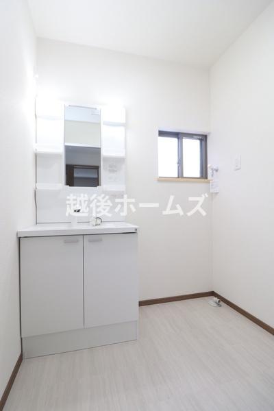 新潟市西区坂井東３丁目の中古一戸建て