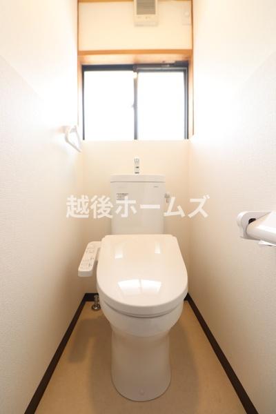 新潟市西区五十嵐中島５丁目の中古一戸建て
