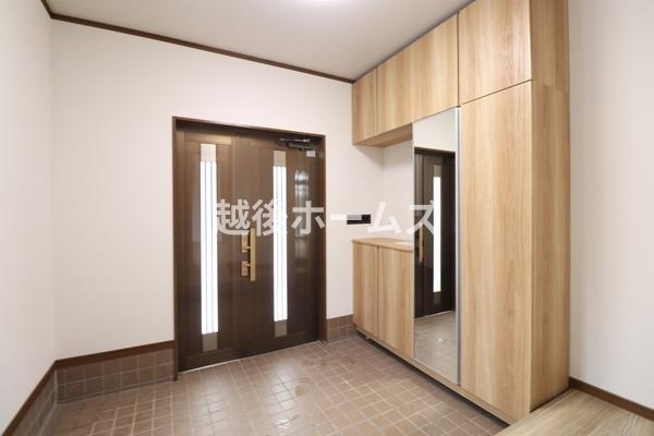 新潟市西区五十嵐中島５丁目の中古一戸建て