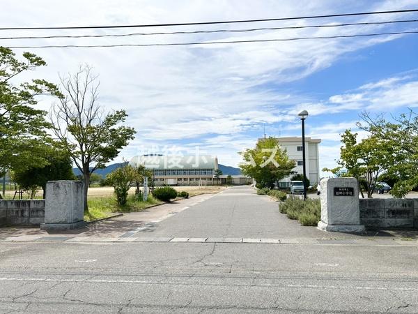 新潟市西蒲区下山の中古一戸建て(新潟市立鎧郷小学校)