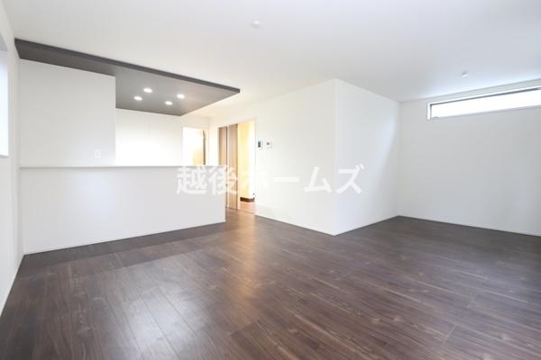 新築戸建　中央区学校町通三番町　グラファーレ