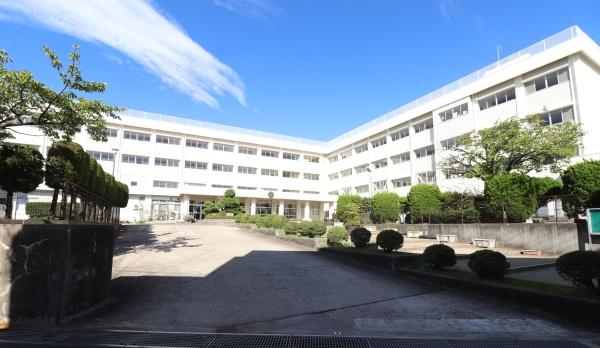 プレステージ青山　１３階(新潟市立東青山小学校)