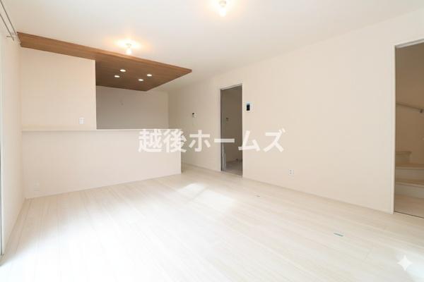 １号棟　三条市曲渕３丁目　２期　グラファーレ