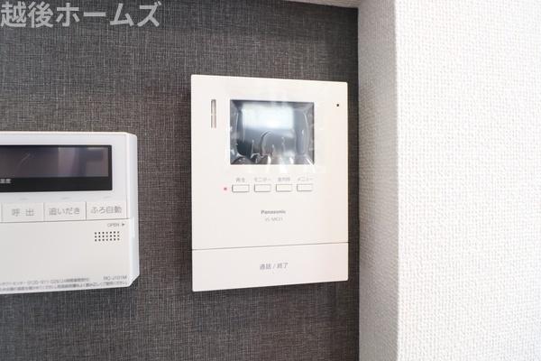新潟市西区五十嵐２の町の中古一戸建て