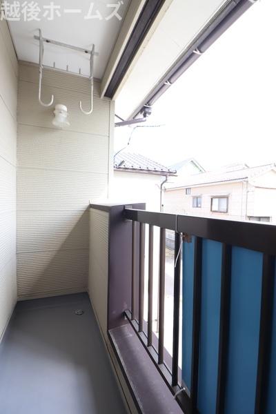 新潟市西区五十嵐２の町の中古一戸建て