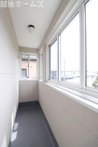 新潟市西区五十嵐１の町の中古一戸建て