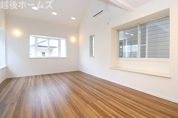 新潟市南区新山崎町３丁目の中古一戸建て