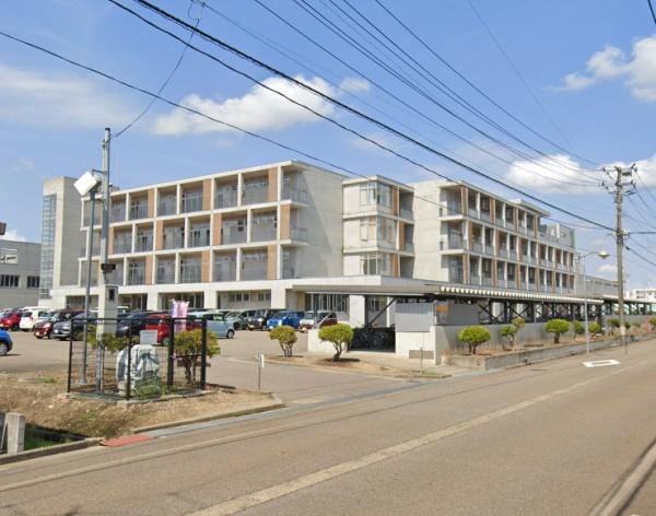 長岡市下条町の土地(長岡市立宮内中学校)