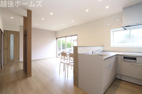 新潟市西区坂井の中古一戸建て