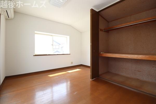 新潟市西区上新栄町２丁目の中古一戸建て